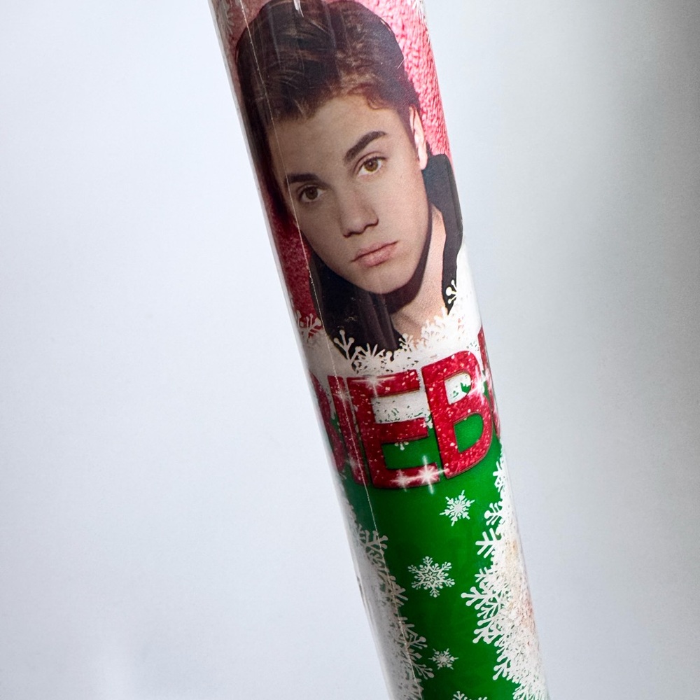 Vintage Justin Bieber Holiday Christmas Wrapping Paper 70 sq ft